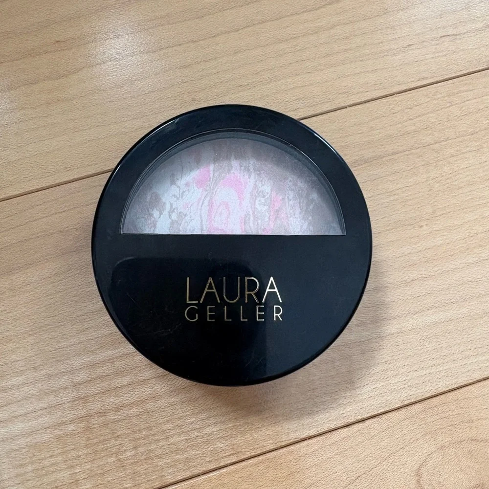 NEW Laura Geller Baked Balance-n-Brighten Color Correcting Foundation Porcelain